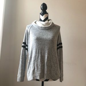 Grey sweatshirt
